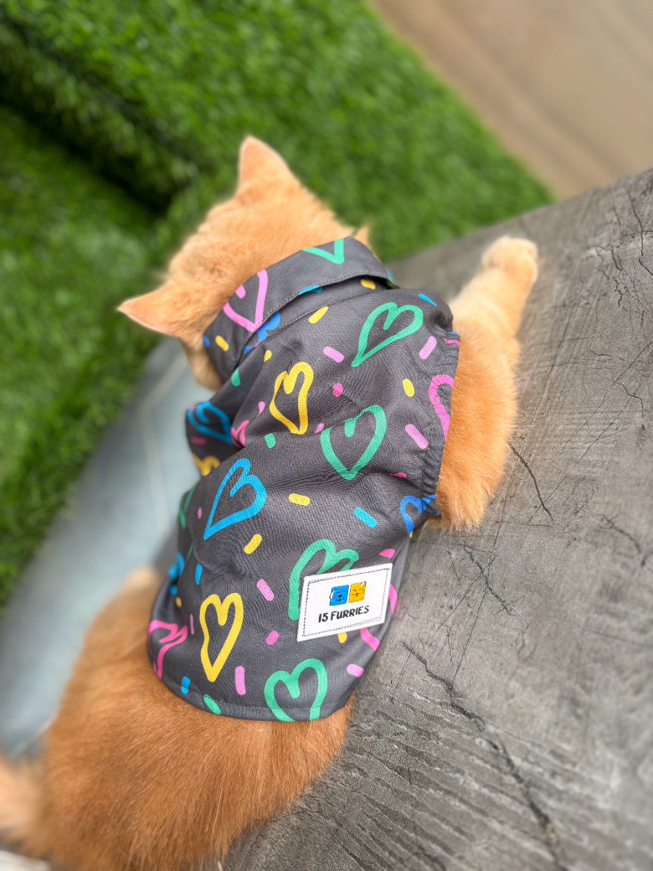 HEART BUZZ CAT SHIRT